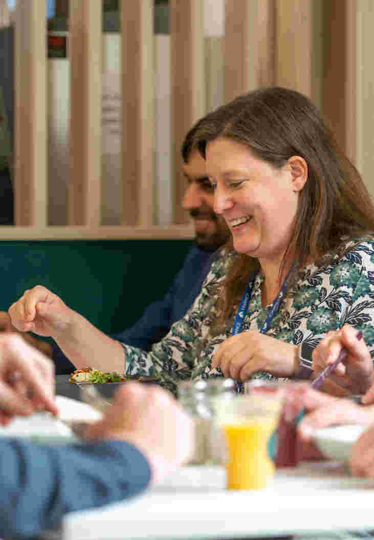 Compass 17 5 22 (204) (1) (1) (1)